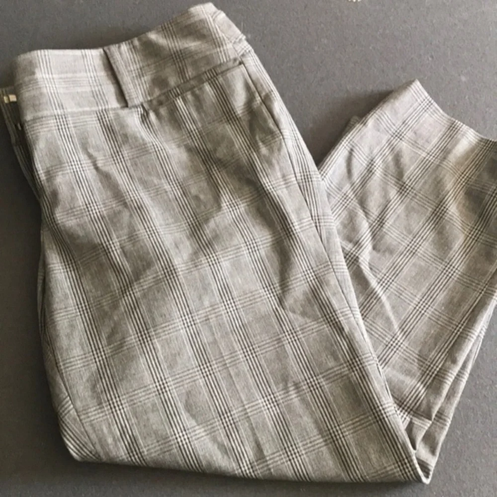 Gray plaid Capri work slacks - Picture 1 of 2